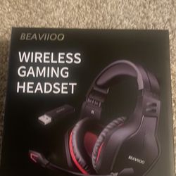 BEAVIIOO Wireless Gaming Headset