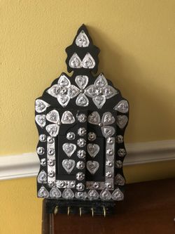 Key holder with mini mirror