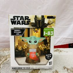 NEW YODA STARS WARS CHRISTMAS INFLATABLE $55