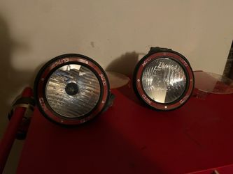 2 HID Lights