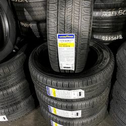 SET OF FOUR NEW TIRES215/60/17 GOODYEAR ASSURANCE PRICE INCLUDE PROFESIONAL INTALATION AND TAX