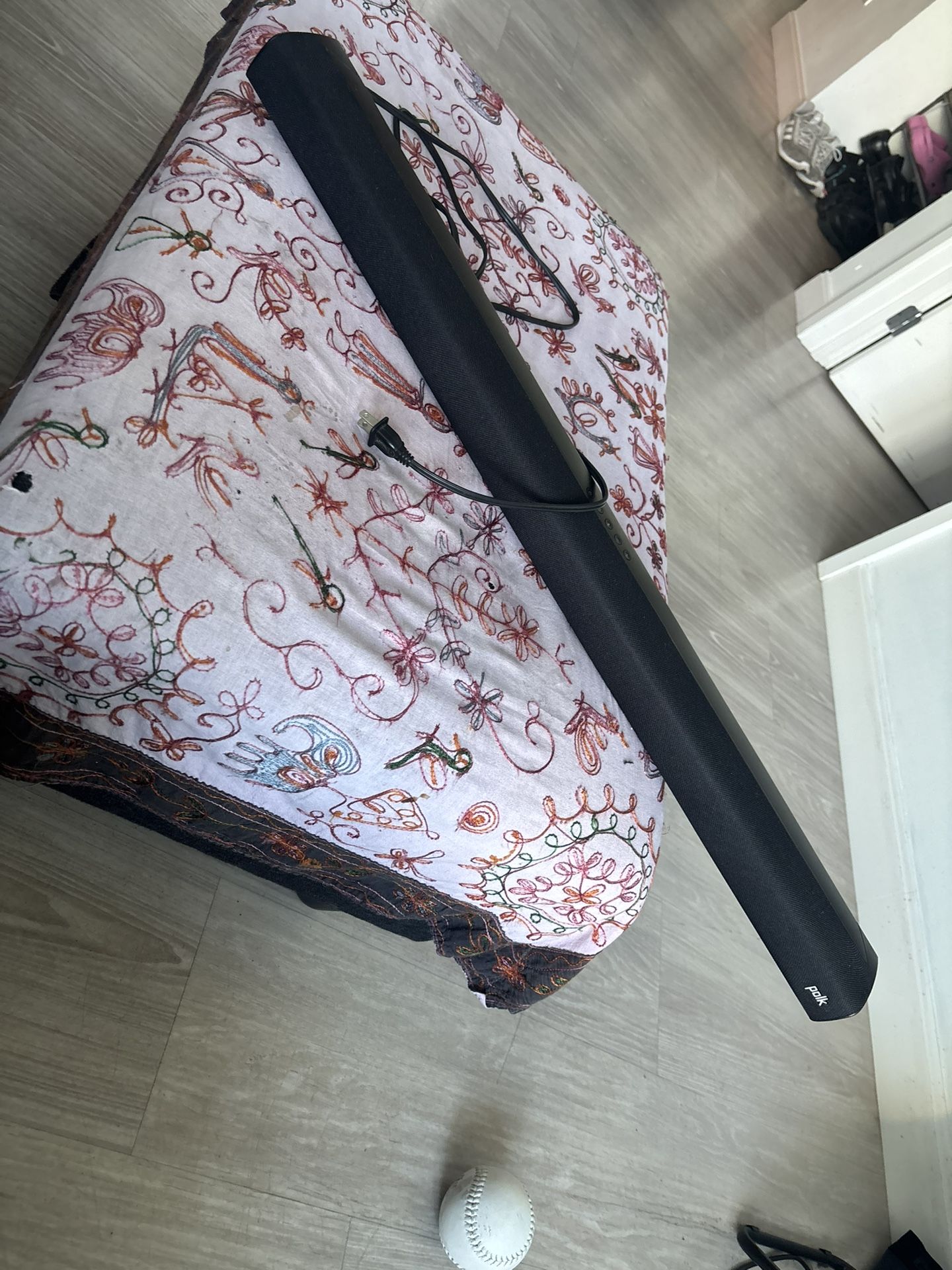 Soundbar With Cord