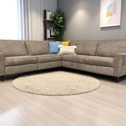 Delivery Available 🚚 La-Z-Boy Reclining Sectional