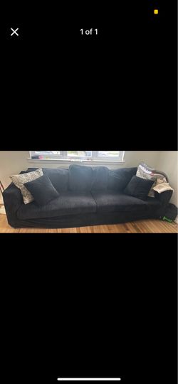 Comfy Black couch