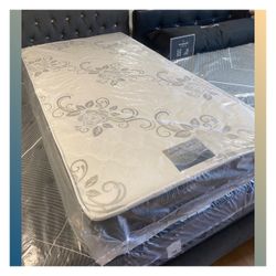 Twin size mattress / Colchon