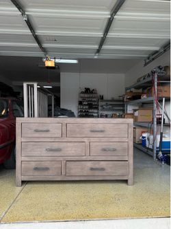 Modern Rustic 6-Drawer Dresser – Solid & Spacious