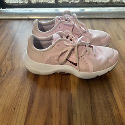 Nikes Size 5.5 Women