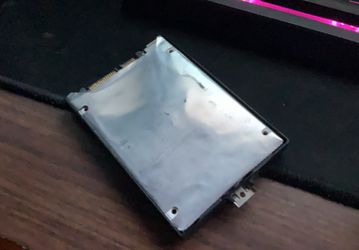 256 GB SSD clean