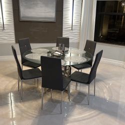 6 Breakfast Table Chairs