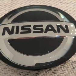 Nissan Rogue 2020 2022 Front Emblem