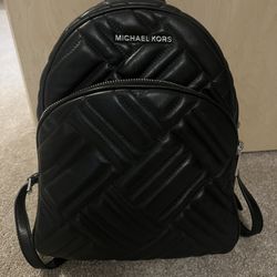 Michael Kors Handbag - Excellent Condition