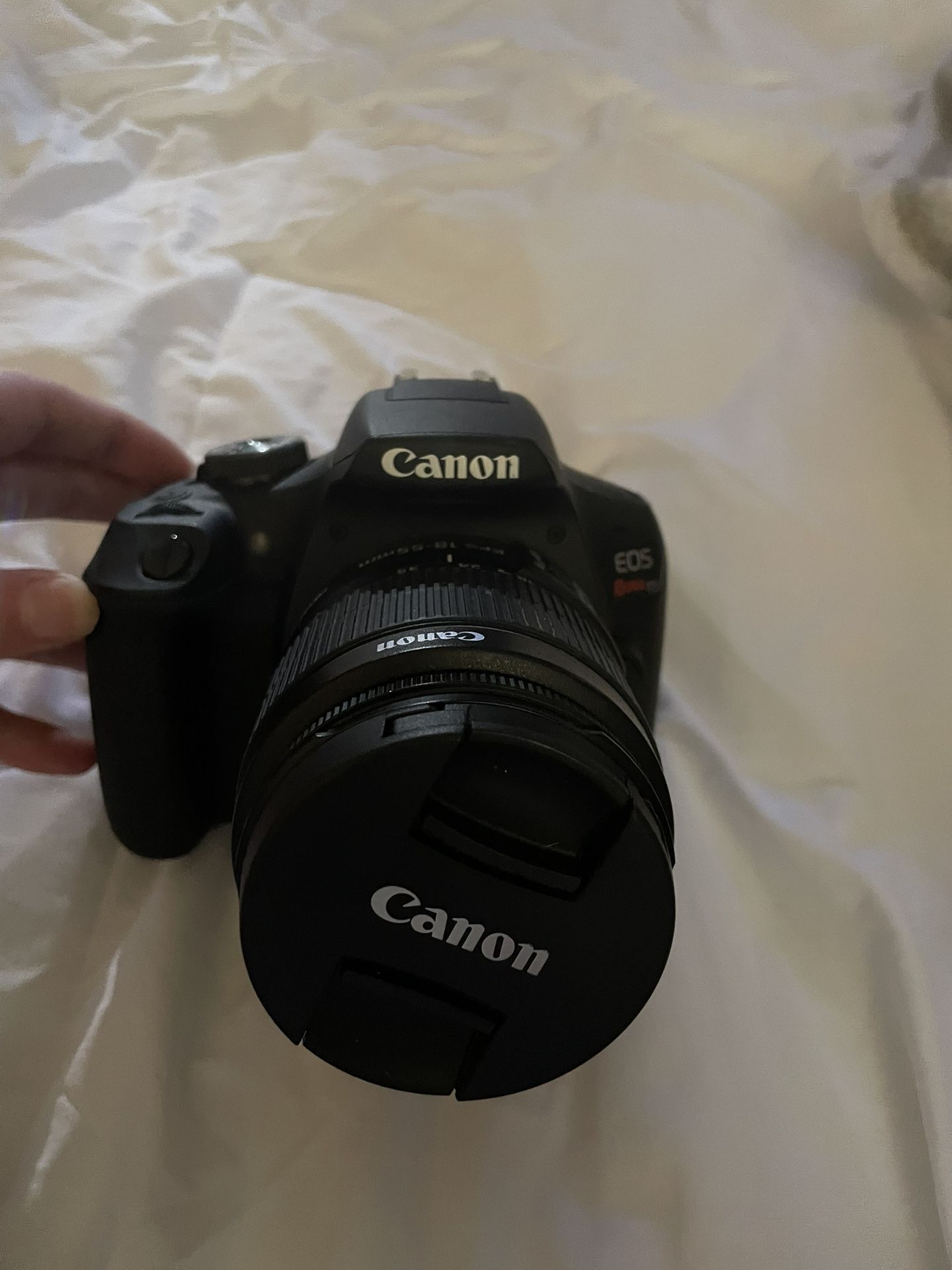 Canon EOS Rebel T7 Camera