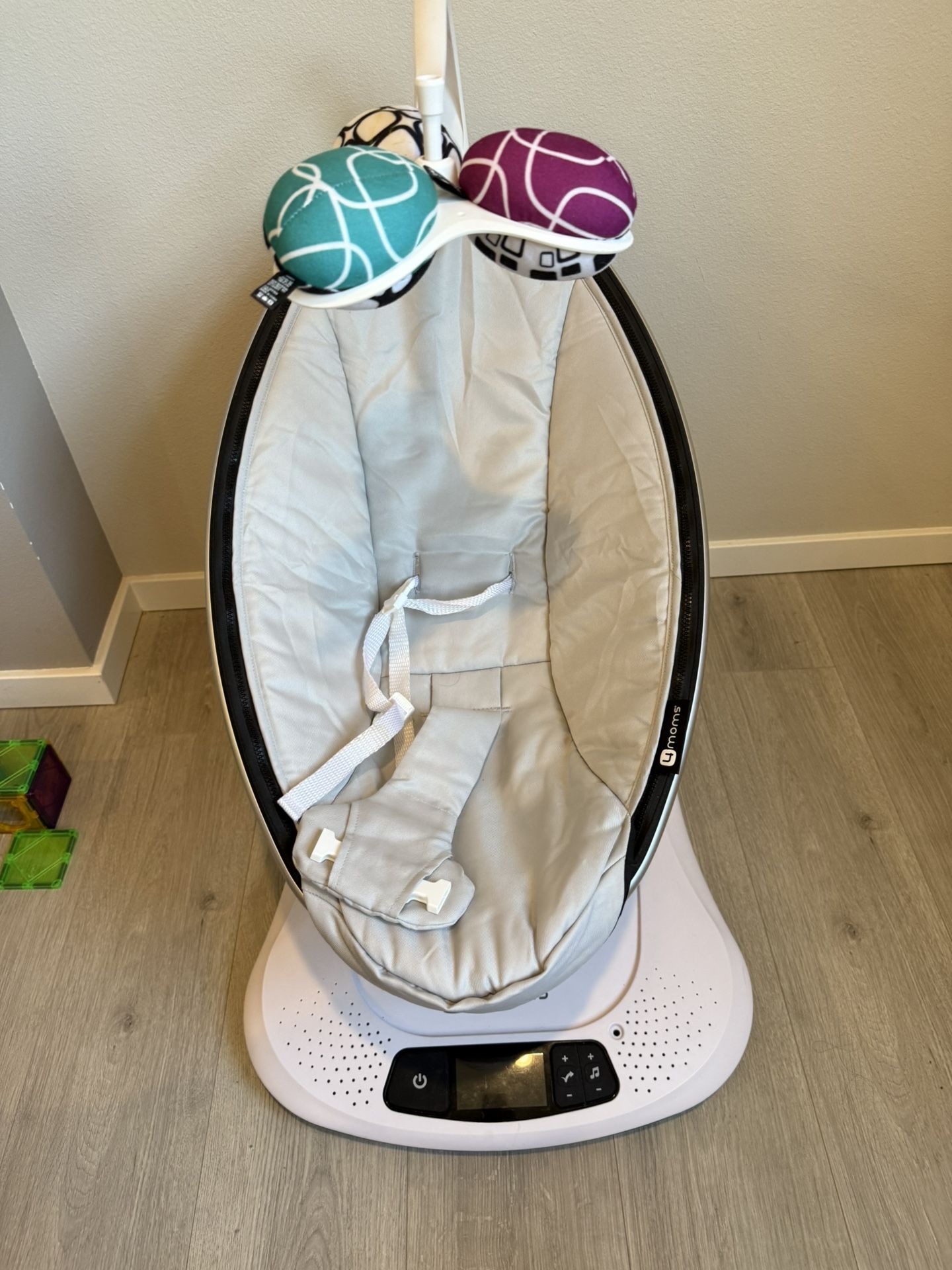 Mamaroo Baby Swimg