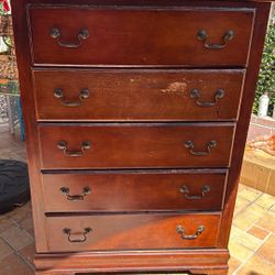 5 Drawer Dresser/ Gabetero 5 Cajones