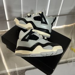 JORDAN 4 RETRO (TD) PURE PLATINUM/ METALLIC GOLD PLATINE PUR/NOIR/OR METALLIQUE $30 