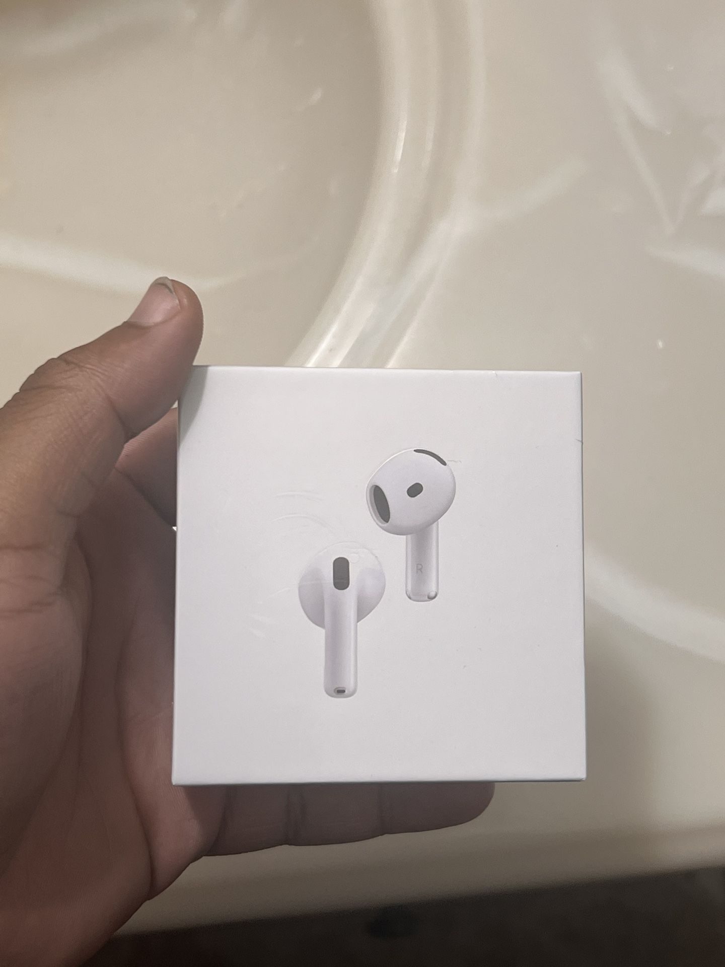 Apple Airpods Gen 4 With Active Noise Cancellation