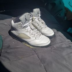 Jordan Retro 5  Size 9.5