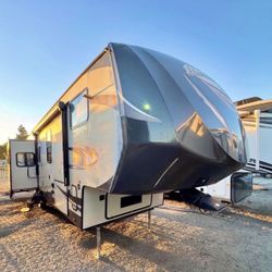 2015 Forest River Heritage Glen Fifth Wheel/ Rv/ Travel Trailer 