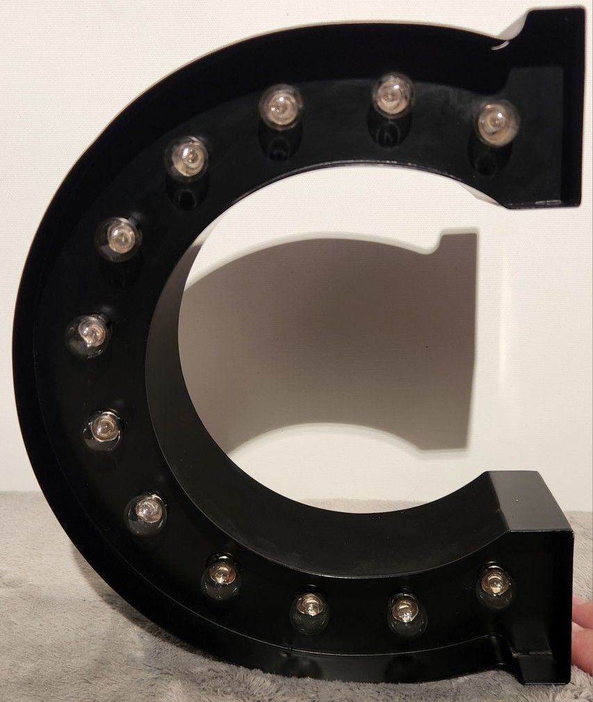 Threshold Marquee Light – Letter “C”