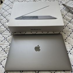 MacBook Pro  Space Gray 128gb 13 Inch