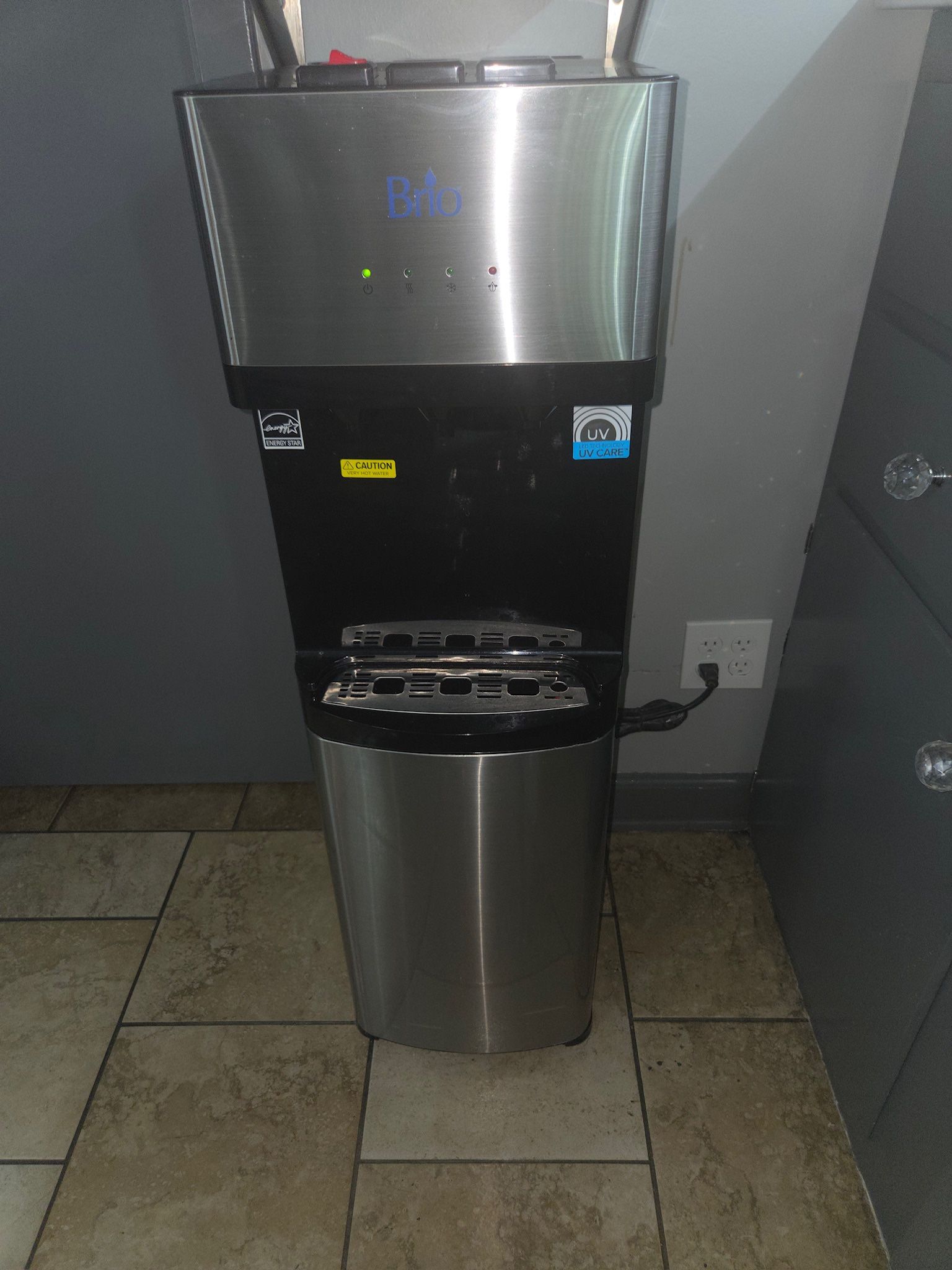 Water dispenser Machine
