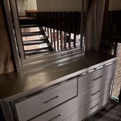 Dresser With LED MIRROR/ Chest/ Matching Nightstand