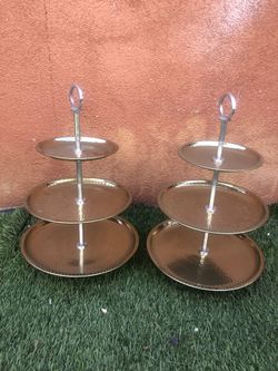 Gold dessert tier