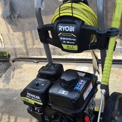 Rioby Power Washer    3200 Psi