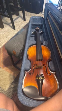 Violin with Hard Case