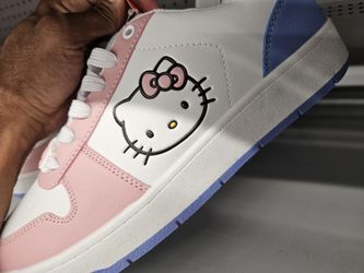 Hello Kitty Shoes
