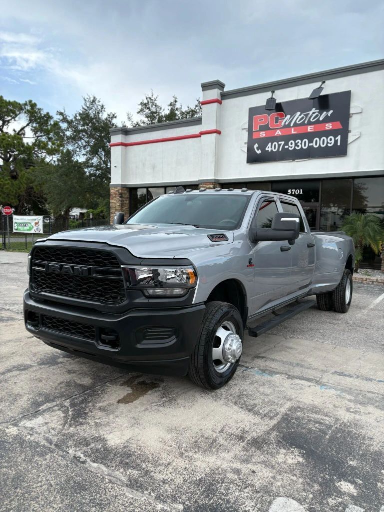 2024 Ram 3500 Tradesman W/ Chrome Appearance