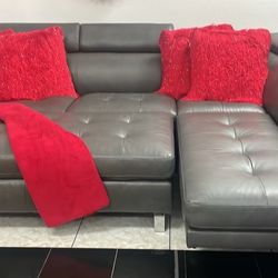 Ibiza Sectional With Ottoman $8 99