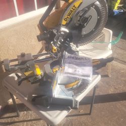 Dewalt 60V Flexvolt Brushless 12" Miter Saw Tool Only!!!