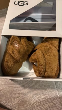 Ugg slippers