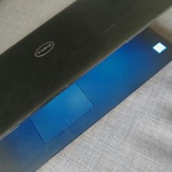 DELL LAPTOP  NOTEBOOK 15" UNLOCKED   WINDOWS 11 8GB RAM  256ssd  COMPUTER FREE CHARGER works great 