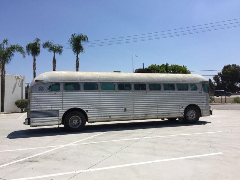 1948 GREYHOUND GMC BUS