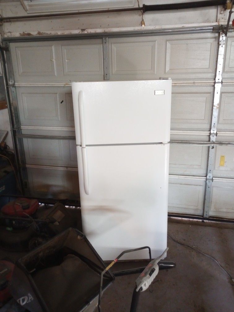 Fridge for Sale in Wichita, KS OfferUp