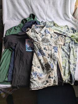 T-Shirt Lot Volcom, Vans, Ezekiel 