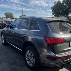 Audi Q5 Cross Bars Roof Rack Original 2015