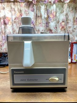 Panasonic Juicer - Juice Extractor MJ-65PR Made In Japan