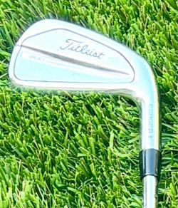 Titleist T200 4 iron Stiff