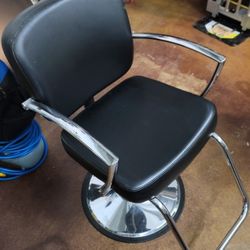 Black And Chrome Barber / Salon Chairs ( 5 Available )