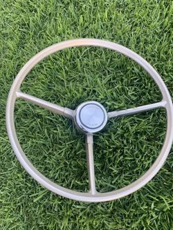 Clasic Chevrolet steering wheel