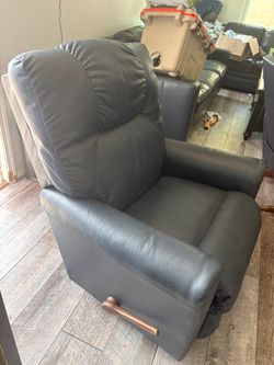 Free Blue Lazyboy recliner