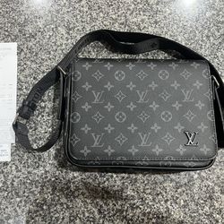 Louis Vuitton District PM – Monogram Eclipse Crossbody