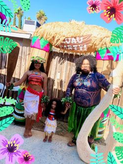 Moana Maui luau hula