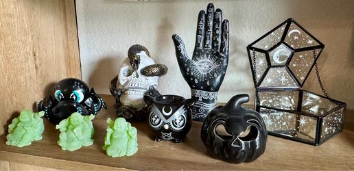 Witchy / Goth Decor
