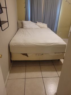 Bed Queen Size, Mattres, box spring, metal frame
