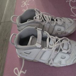 Nike Uptempo Beige Size 6.5