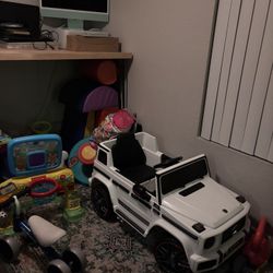 Electric remote kids car